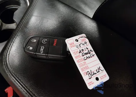 2016 Dodge Challenger R/T Plus z USA, uszkodzony, nr VIN 2C3CDZBT5GH220824